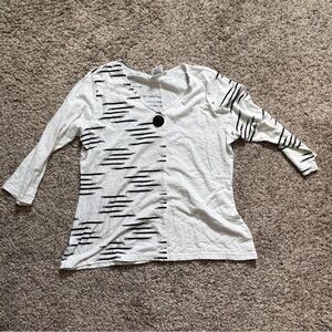 Parsley & Sage Black and White Women's Long Sleeve Top